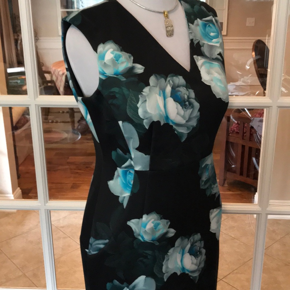 Calvin Klein Gorgeous Midi - Picture 5 of 8